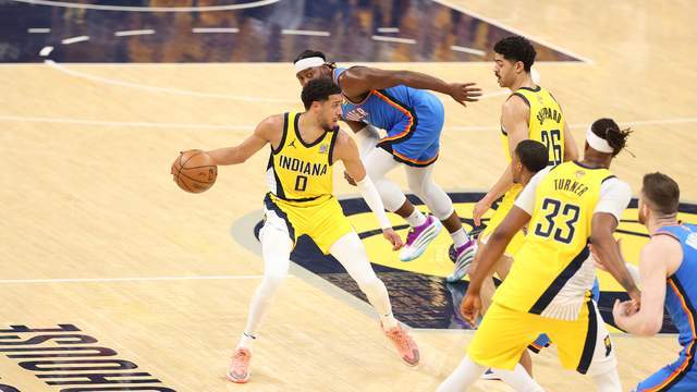 总决赛天王山之战：步行者的客场加成VS雷霆的主角光环，谁更强？