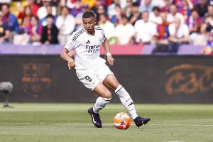 姆巴佩单赛季7项不同赛事破门，皇马队史首人