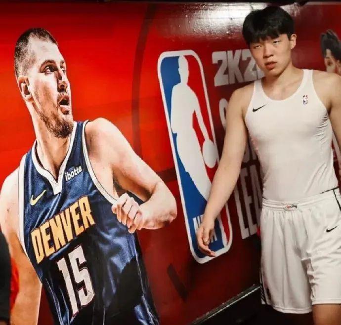 乐鱼体育app-杨瀚森vs约基奇，时间定了！