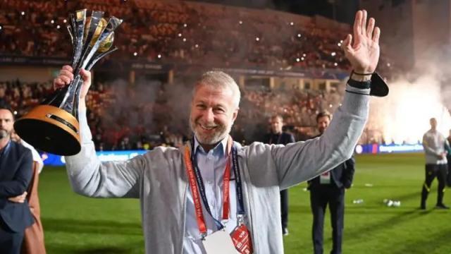 1745403350198013896.jpg 乐鱼官网-新书预售:阿布要说出转卖切尔西的内幕了?