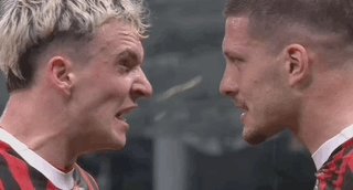 1745463779342089830.gif 乐鱼官网-【人物】约维奇:从被遗忘的到德比主角