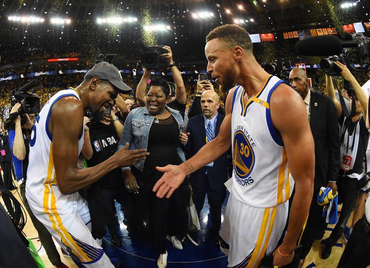 乐鱼官网-蒂格：若没有杜兰特勇士不会如此传奇 他们可能也就一到两冠