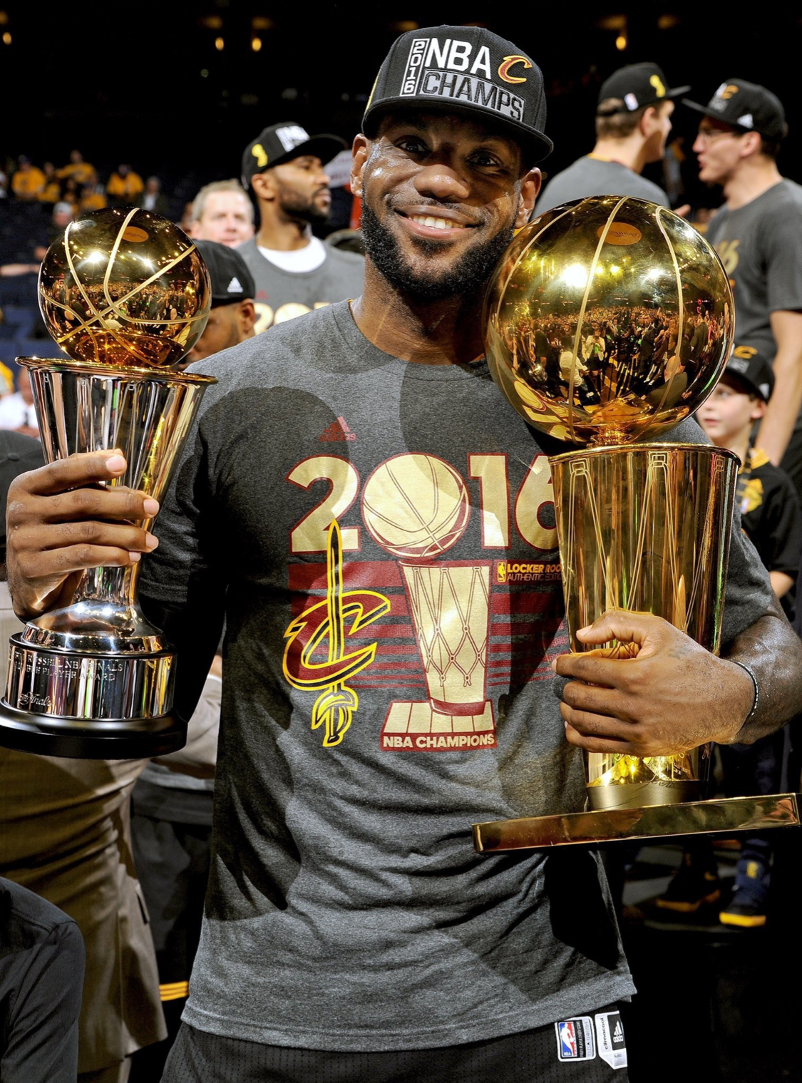 乐鱼体育-卢：骑士总决赛努力不断错位军训库里！詹姆斯累了就欧文上！