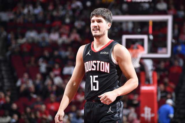 乐鱼体育app-首发场均20+5!仍相信会成库里,谢泼德分析透彻,火箭也要赌一把