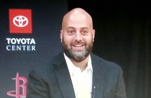 乐鱼体育app-首发场均20+5!仍相信会成库里,谢泼德分析透彻,火箭也要赌一把