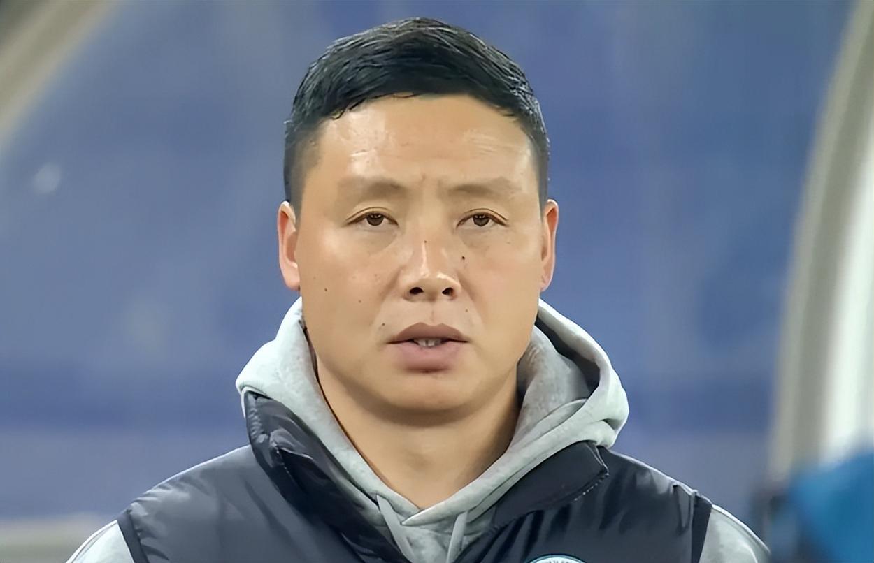 乐鱼官网-阵容大洗牌！深圳队送走8人，买进9大强援，陈涛要带队换一个活法