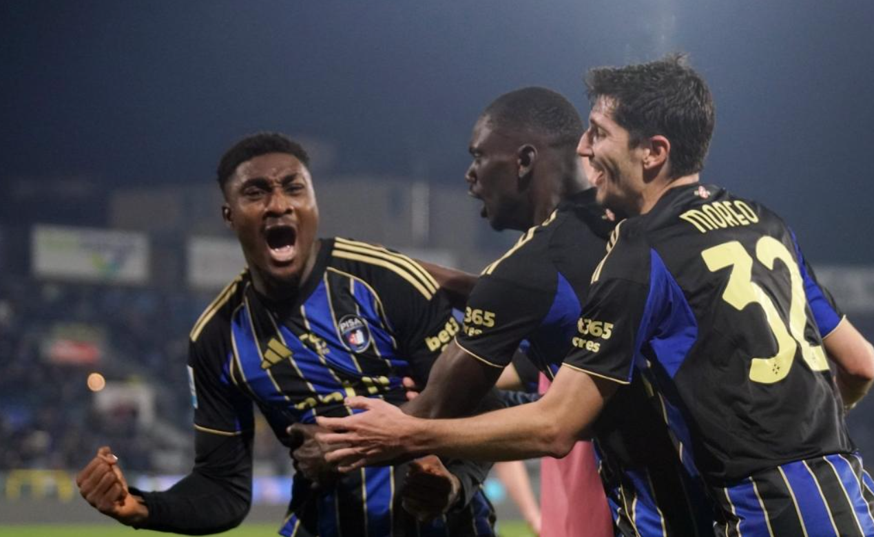 3-0！3-3！疯狂一夜，大巴黎登顶，法兰克福绝平，亚特兰大翻车