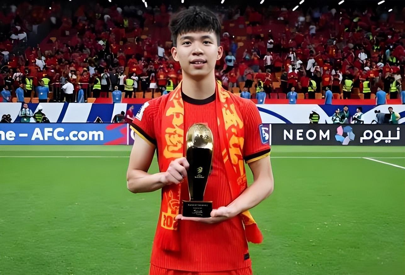 乐鱼体育-中超2026年最大牌的引援浮出水面，曾效力国米和巴萨，值得期待